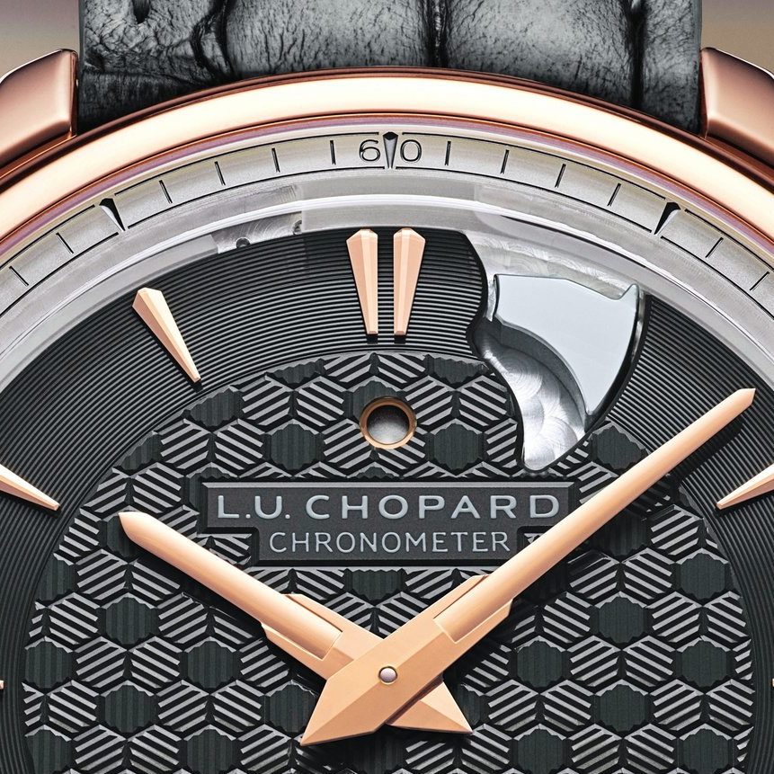 Chopard LUC 1860 with 1.96 micro rotor movement 